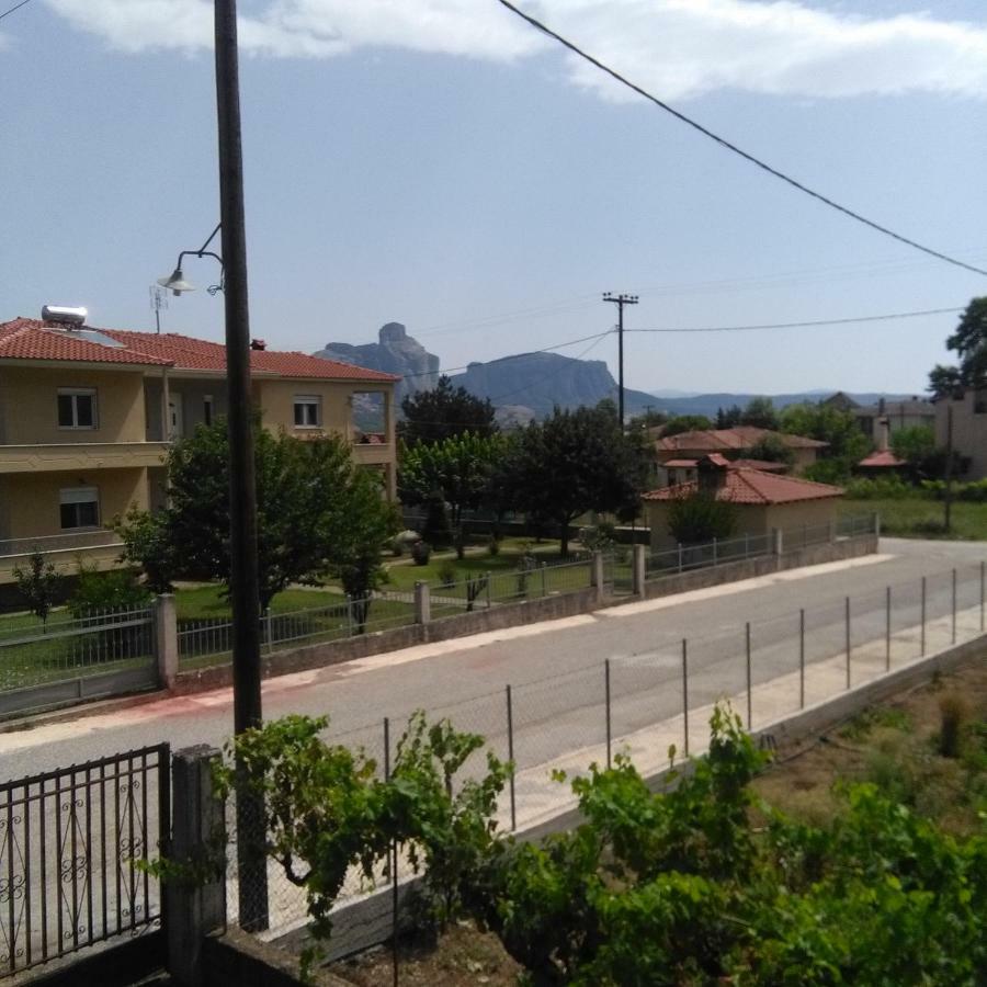 With A View Of Meteora Apartment Diava Exterior foto
